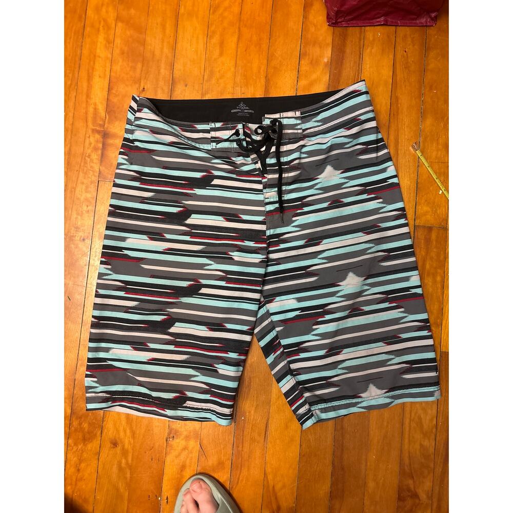 Men’s Prana Sediment 11” Board Shorts Size 32 Aquamarine Playa
